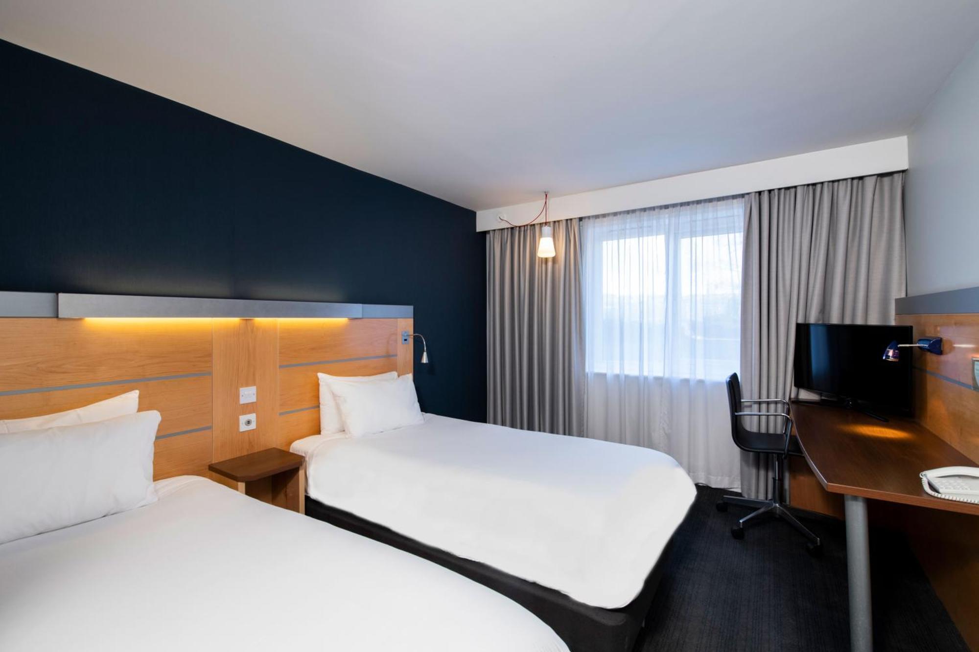 Holiday Inn Express Warwick - Stratford-Upon-Avon, An Ihg Hotel Δωμάτιο φωτογραφία