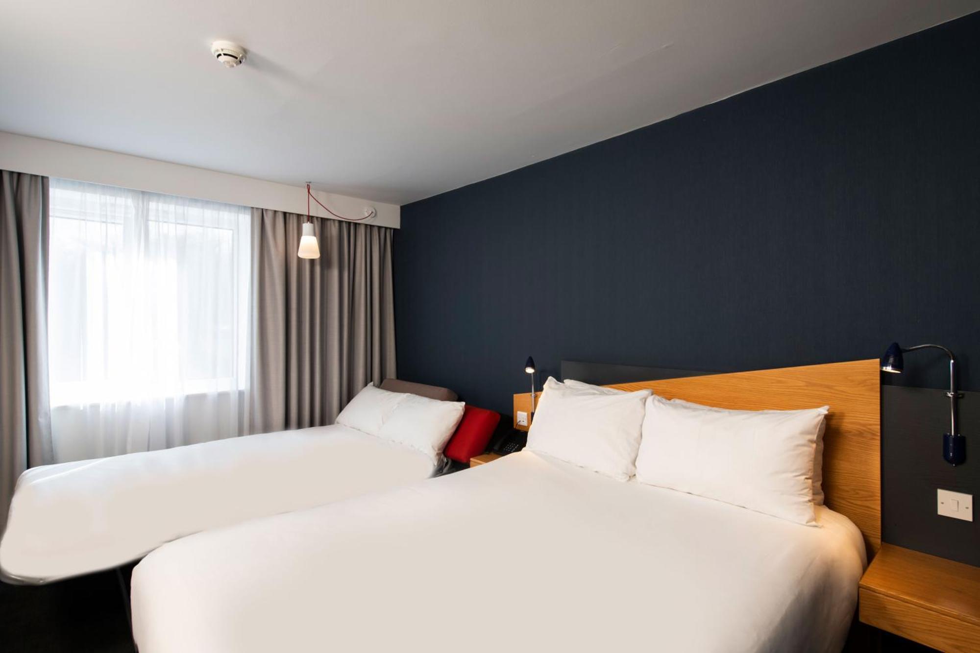 Holiday Inn Express Warwick - Stratford-Upon-Avon, An Ihg Hotel Δωμάτιο φωτογραφία