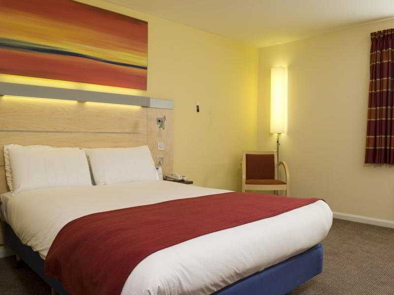 Holiday Inn Express Warwick - Stratford-Upon-Avon, An Ihg Hotel Εξωτερικό φωτογραφία