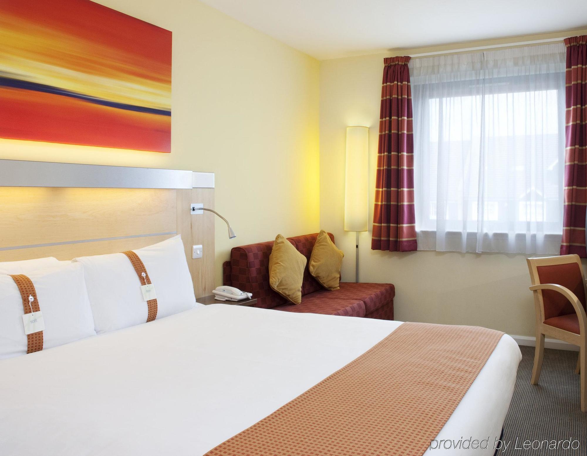 Holiday Inn Express Warwick - Stratford-Upon-Avon, An Ihg Hotel Εξωτερικό φωτογραφία