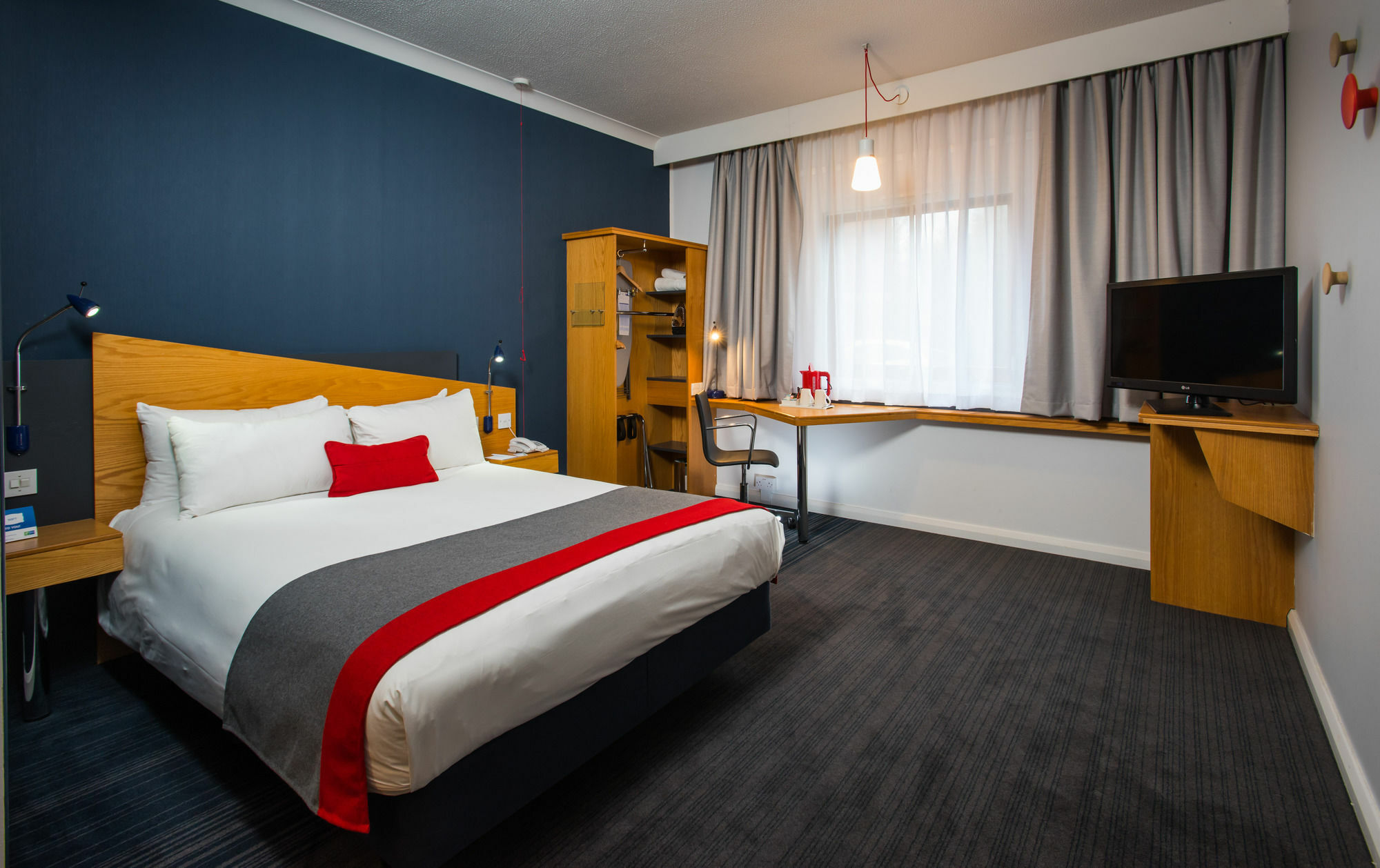 Holiday Inn Express Warwick - Stratford-Upon-Avon, An Ihg Hotel Εξωτερικό φωτογραφία